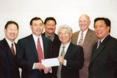 Wyane Doiguchi (2nd left) Wyane Doiguchi (2nd left)