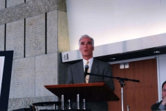 Gil Garcetti_01
