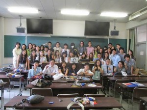 The Kyoto Kakehashi group at Doshisha University. Photo by Floyd Shimomura