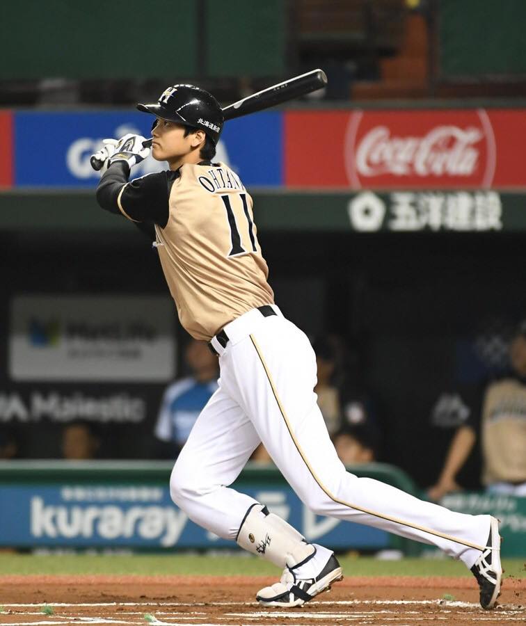 Shohei Ohtani, Japan's Two-Way Star, Aims to Take M.L.B. Back to